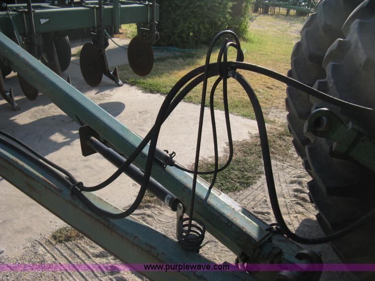 image for item B8006 2002 Baker 425-6 inline ripper