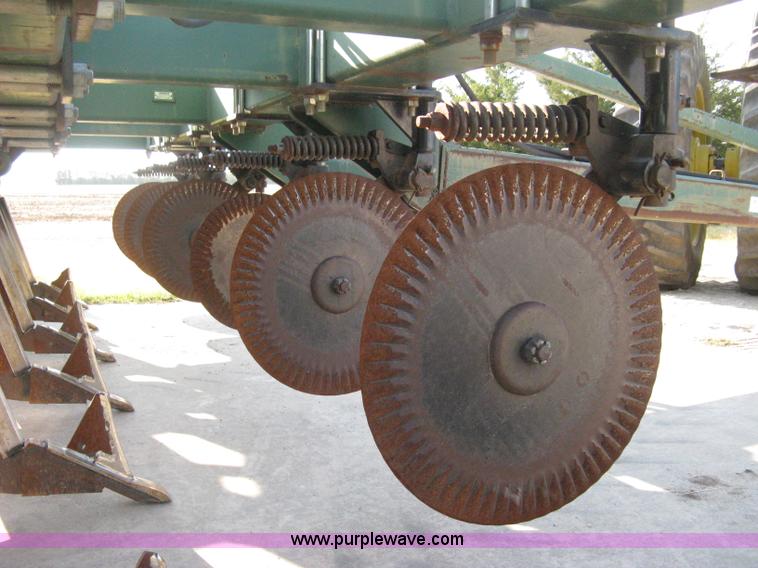 image for item B8006 2002 Baker 425-6 inline ripper