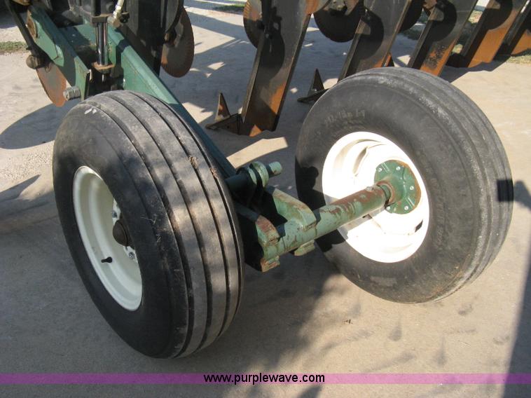 image for item B8006 2002 Baker 425-6 inline ripper