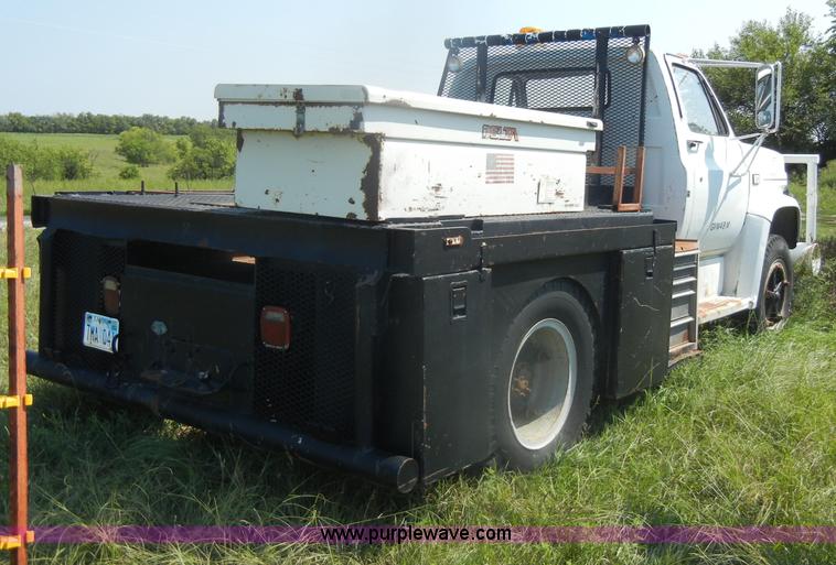 image for item D4630 1984 Chevrolet Kodiak C60 truck