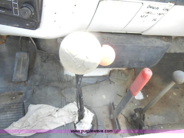 image for item D4630 1984 Chevrolet Kodiak C60 truck