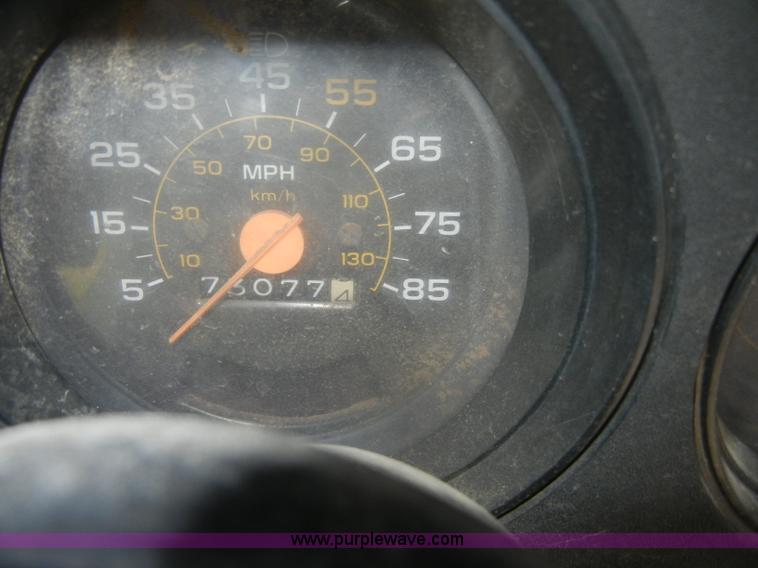 image for item D4630 1984 Chevrolet Kodiak C60 truck