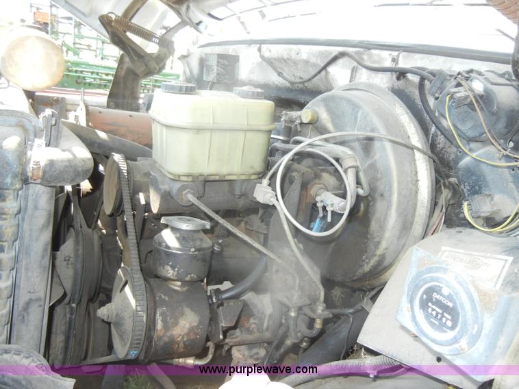 image for item D4630 1984 Chevrolet Kodiak C60 truck