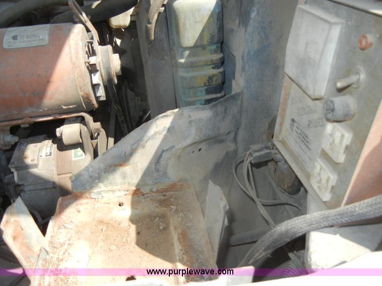 image for item D4630 1984 Chevrolet Kodiak C60 truck