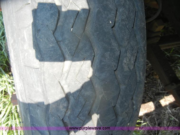 image for item D4630 1984 Chevrolet Kodiak C60 truck