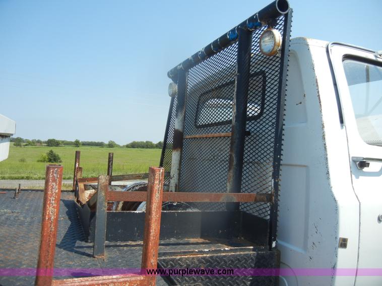 image for item D4630 1984 Chevrolet Kodiak C60 truck