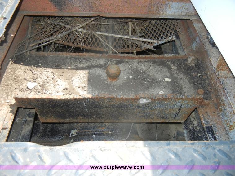 image for item D4630 1984 Chevrolet Kodiak C60 truck