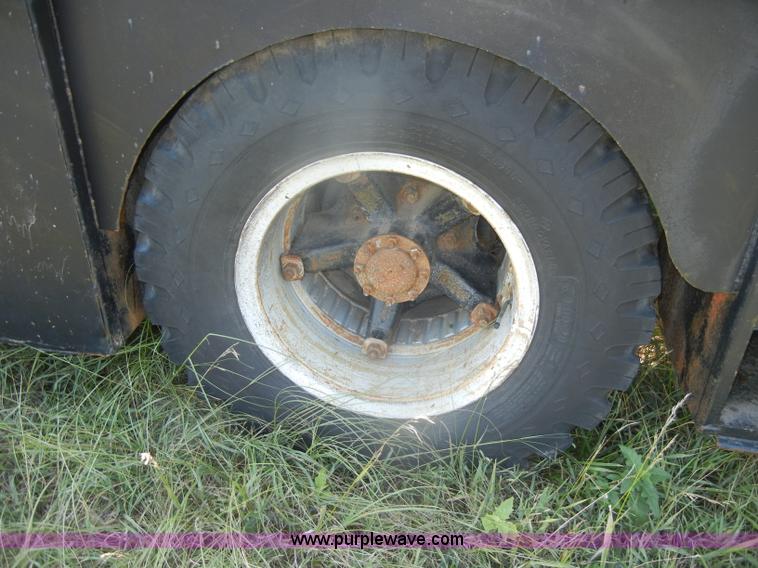 image for item D4630 1984 Chevrolet Kodiak C60 truck