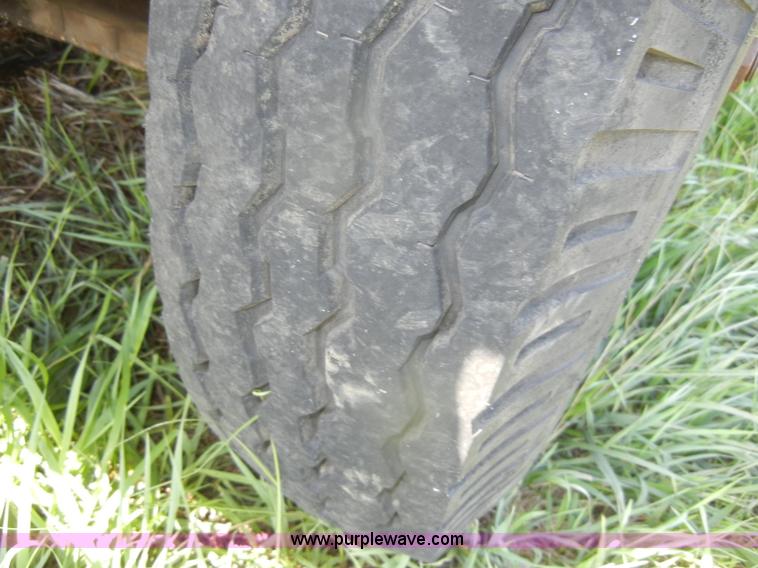 image for item D4630 1984 Chevrolet Kodiak C60 truck