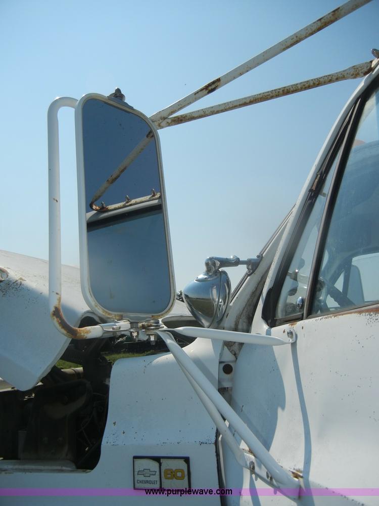 image for item D4630 1984 Chevrolet Kodiak C60 truck