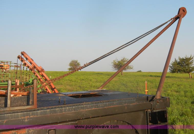 image for item D4630 1984 Chevrolet Kodiak C60 truck