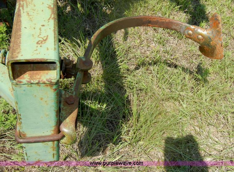 image for item D4638 John Deere E1000 22' field cultivator