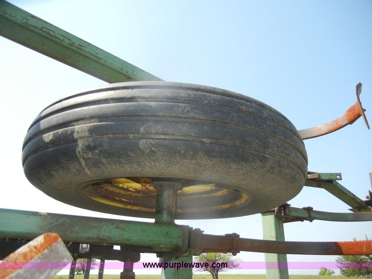 image for item D4638 John Deere E1000 22' field cultivator