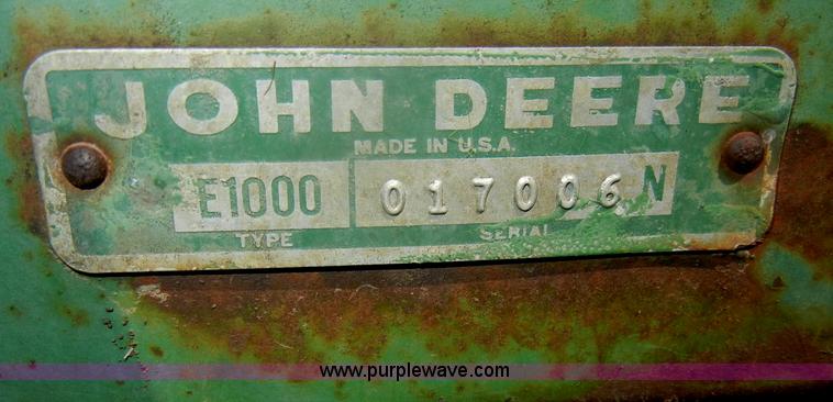 image for item D4638 John Deere E1000 22' field cultivator