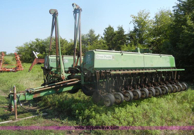 image for item D4639 Great Plains Solid Stand 30 drill