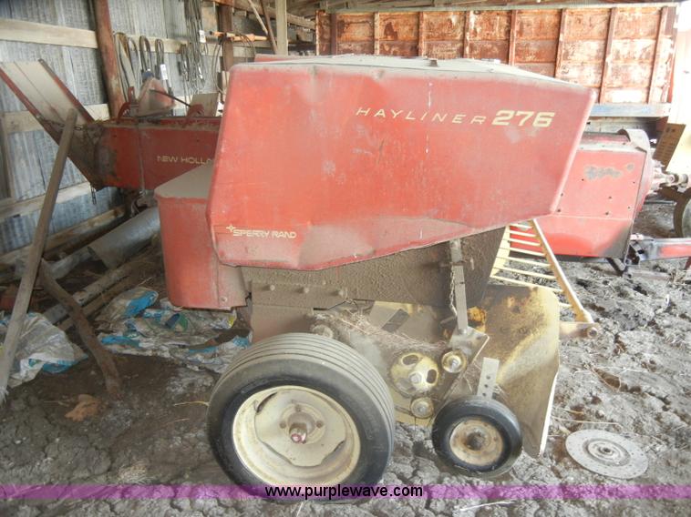 image for item D4641 New Holland 276 small square baler