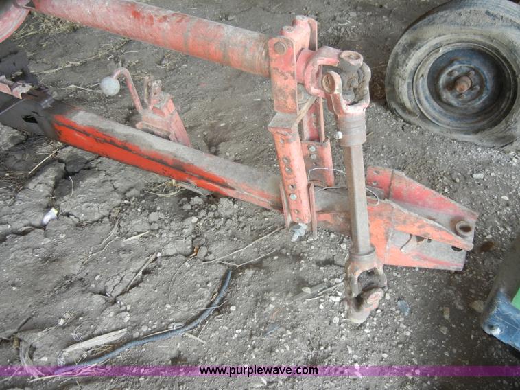 image for item D4641 New Holland 276 small square baler