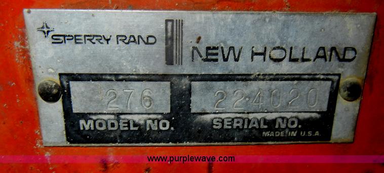 image for item D4641 New Holland 276 small square baler