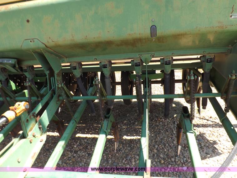 image for item D8004 John Deere 9300 split row drill