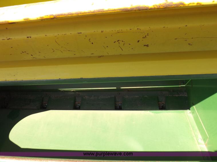 image for item D8004 John Deere 9300 split row drill