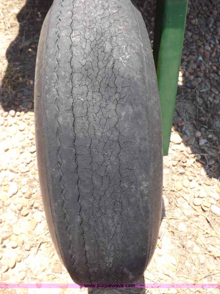 image for item D8004 John Deere 9300 split row drill