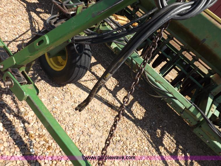 image for item D8004 John Deere 9300 split row drill