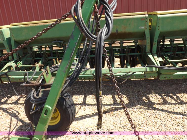 image for item D8004 John Deere 9300 split row drill