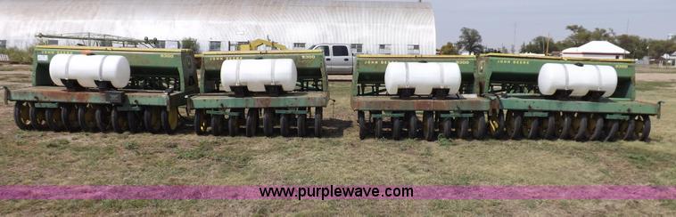 image for item F6002 John Deere 9300 32' drill
