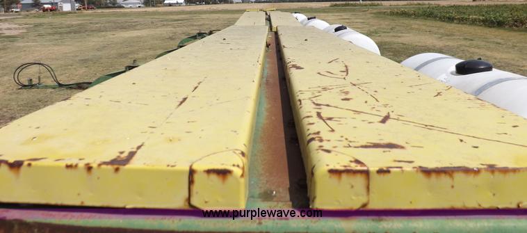 image for item F6002 John Deere 9300 32' drill