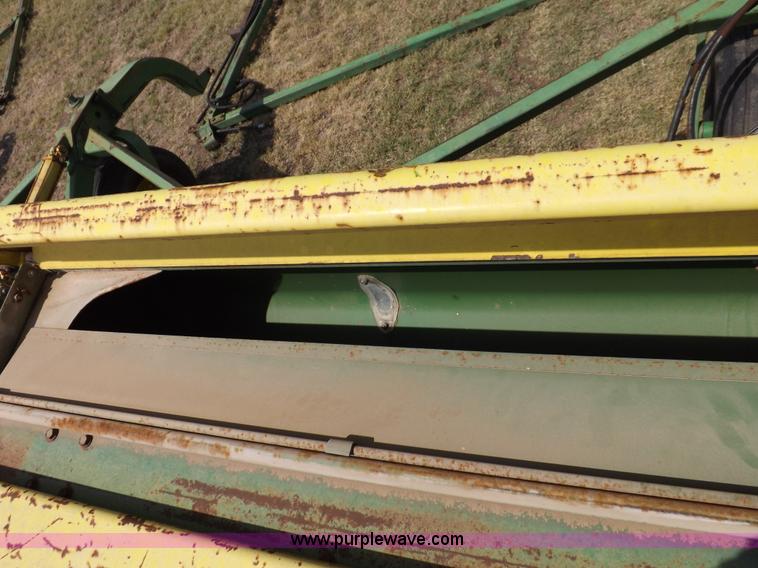 image for item F6002 John Deere 9300 32' drill