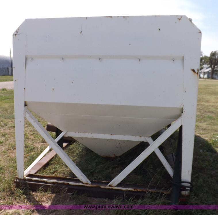 image for item F6004 No-Lift seed tender