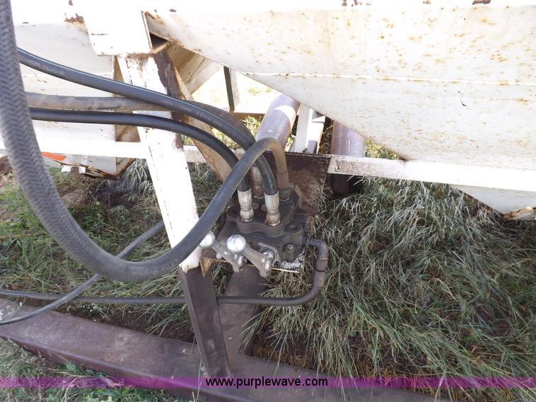 image for item F6004 No-Lift seed tender