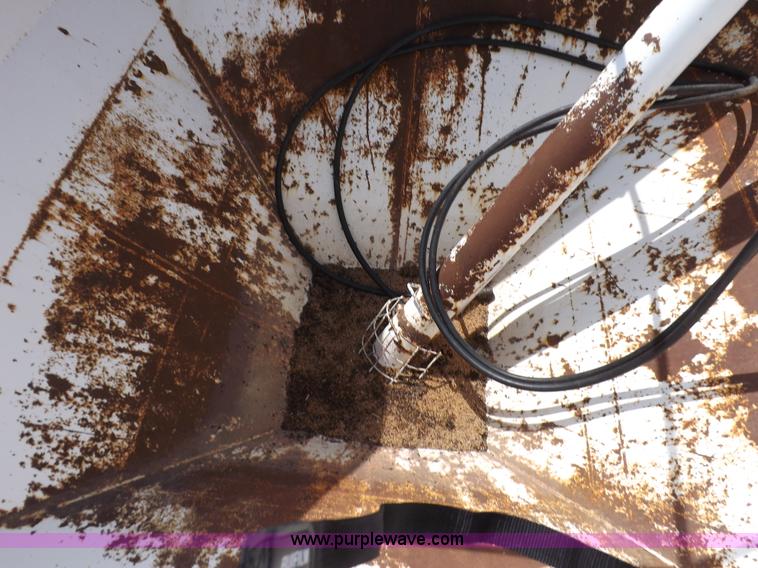 image for item F6004 No-Lift seed tender