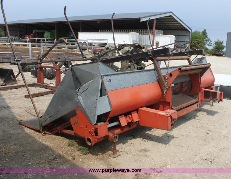 image for item G4624 Allis-Chalmers 630 corn header