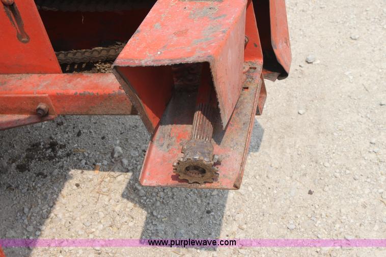 image for item G4624 Allis-Chalmers 630 corn header