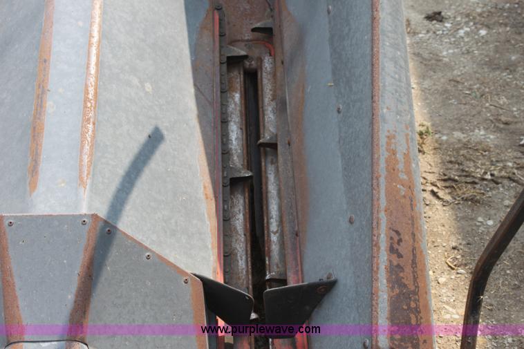 image for item G4624 Allis-Chalmers 630 corn header