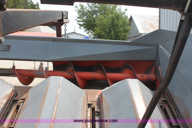 image for item G4624 Allis-Chalmers 630 corn header