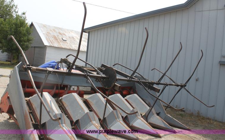 image for item G4625 Allis-Chalmers 630 corn header reel