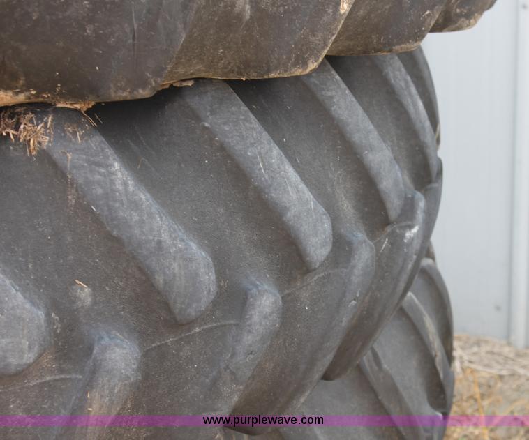 image for item G4629 (4) Kelly Springfield power mark tires