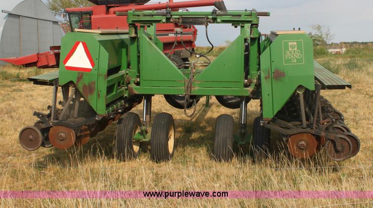 image for item G4631 Great Plains Solid Stand 24 planter