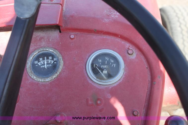 image for item G4632 International 240 utility tractor