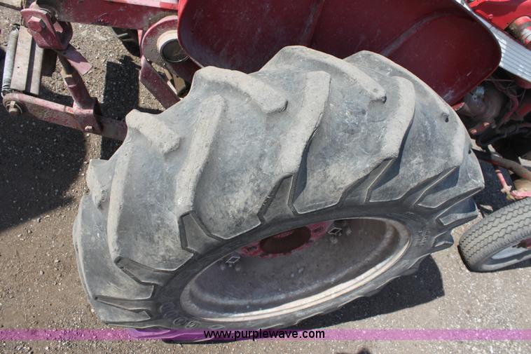 image for item G4632 International 240 utility tractor