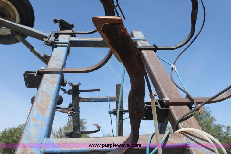 image for item G4636 Land Walker Blu-Jet anhydrous ammonia applicator