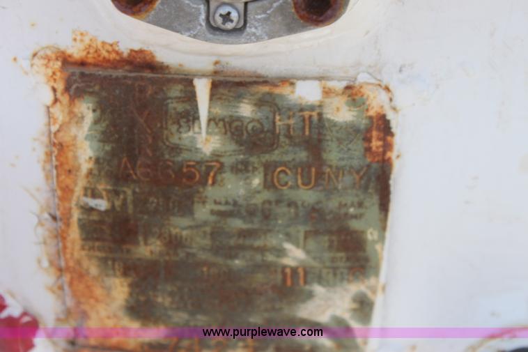 image for item G4637 1,000 gallon anhydrous ammonia tank