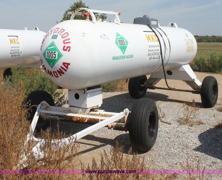 image for item G4638 1,000 gallon anhydrous ammonia tank