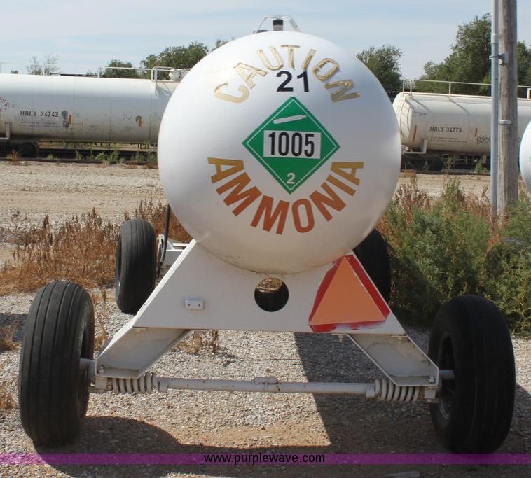 image for item G4638 1,000 gallon anhydrous ammonia tank