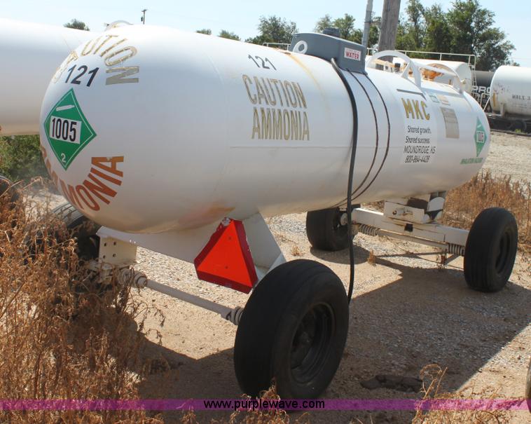 image for item G4640 1,000 gallon anhydrous ammonia tank