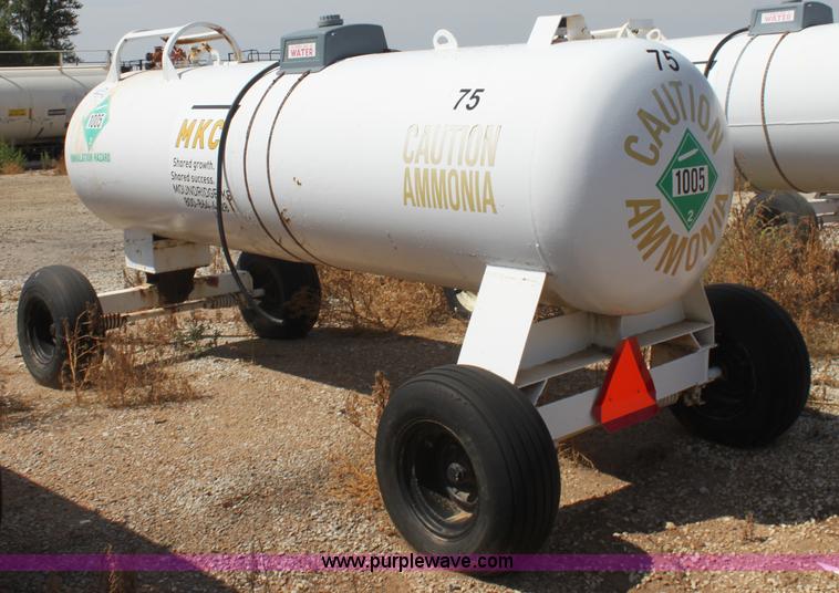 image for item G4643 1,000 gallon anhydrous ammonia tank