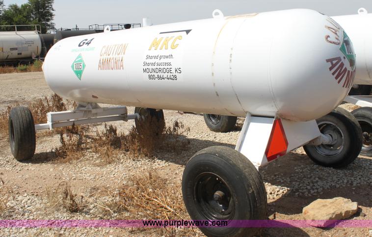 image for item G4645 1,000 gallon anhydrous ammonia tank