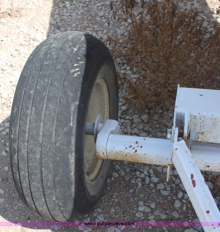 image for item G4645 1,000 gallon anhydrous ammonia tank